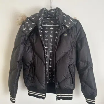 라코스테 다운 자켓 사이즈 40 블랙 패턴면 리버서블 후드 탈부착 가능