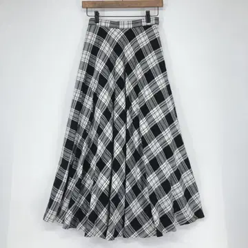 플레어 스커트 블랙 화이트 체크 무늬