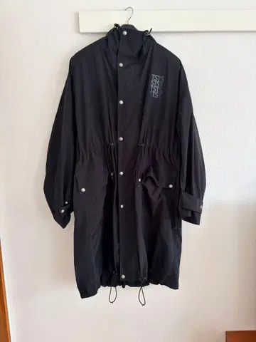 TSTS LIGHT SHELL COAT BLACK