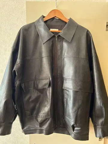 earth 오버 사이즈 페이크 레더 자켓 블랙