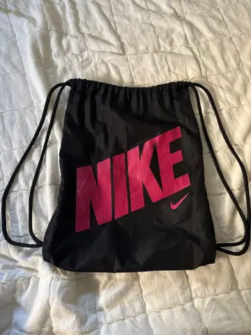 Nike 나일론 냅색 블랙/핑크