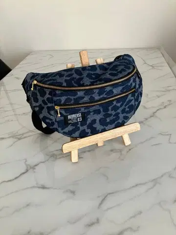 레오파드 무늬 데님 리메이크 바디백 핸드메이드