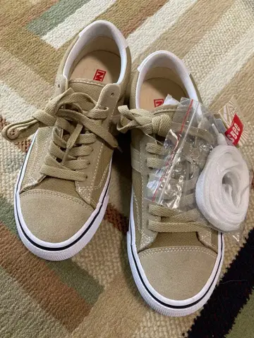 새상품 여성용 스니커즈