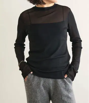 La nature linge 시어 튤 풀오버 블랙