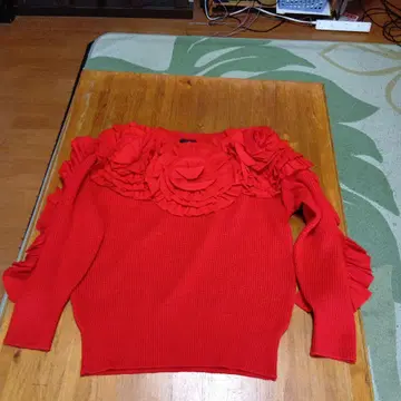 꽃 모티브 니트