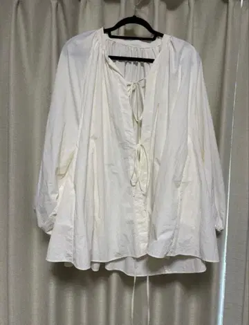 ETRE TOKYO alexiastam 콜라보 볼륨 슬리브 커버업