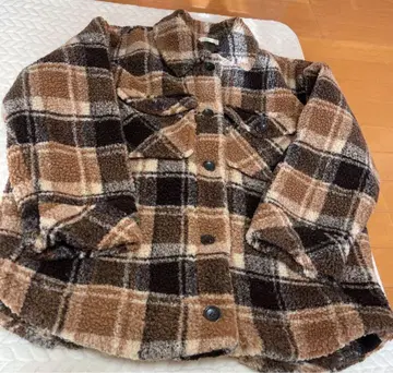 플리스 체크 자켓 M 사이즈 체크 무늬의 복슬복슬한 아우터 사이즈 M