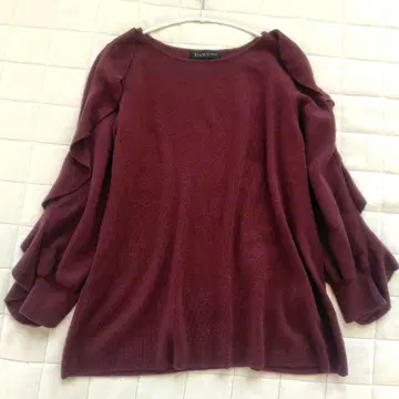 다마 컬렉션 프릴 버건디 긴팔 니트 울