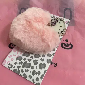 헬로키티 퍼 참 핑크