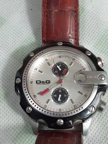 D&G 아날로그 쿼츠 시계 실버/빨간색