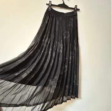 블랙 꽃무늬 플리츠 롱 스커트