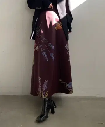 Ameri UND ANNABELLE FLARE SKIRT 보르도