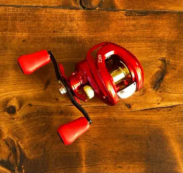 베이트릴 배스 낚시 레드 x 골드 왼쪽 핸들 러버 노브 하이 기어