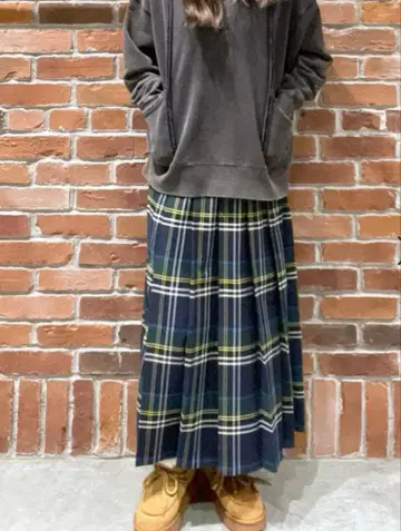 새상품급 niko and - 체크 트윌 퀼트 스커트