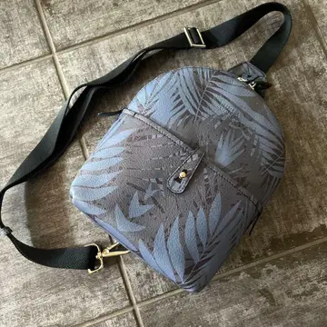 훌라 우오모 숄더 크로스바디백 가죽