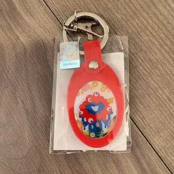 미야쿠미야쿠 가죽 키링 빨간색