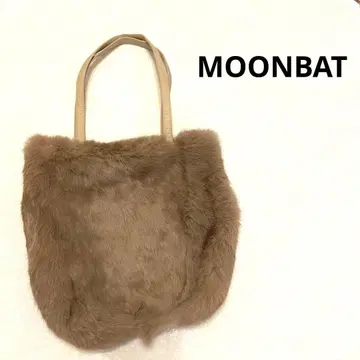 퍼 마감 베이지 토트백