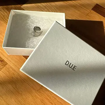 D.U.E 듀 이어커프 실버