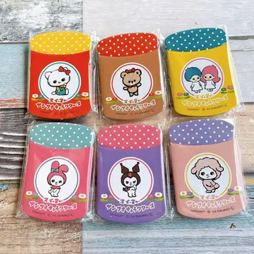 [일본 한정] 산리오와 스위머 콜라보 항아리형 캔뱃지 풀 컴프