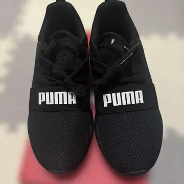 PUMA 블랙 SOFTFOAM 스니커즈 25.5 사이즈 최종 가격 인하