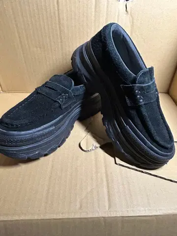 CONVERSE 블랙 스웨이드 로퍼