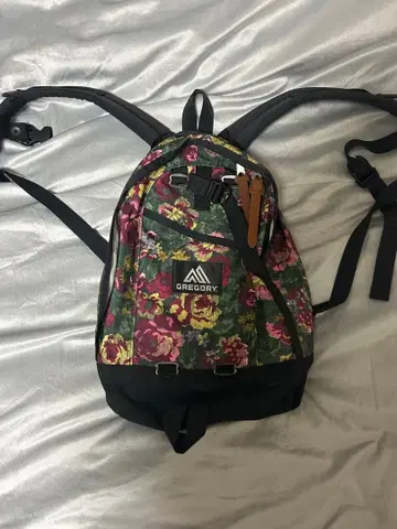 GREGORY 꽃무늬 백팩