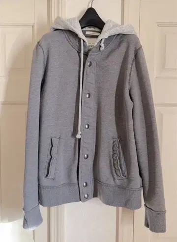 Abercrombie & Fitch 후드 부착 후드티 S 그레이
