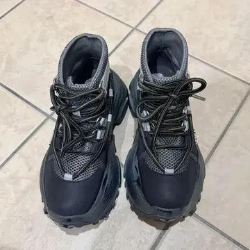 새상품급 yello TRACKER SHORT BOOTS XL 사이즈