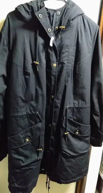 중고; 블랙 후드 부착 모즈 코트 3L 사이즈