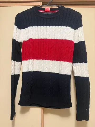 Tommy Hilfiger 케이블 짜임 스웨터 M