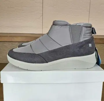 새상품 크루아상 croissant CR0523 그레이 22.5 따뜻한