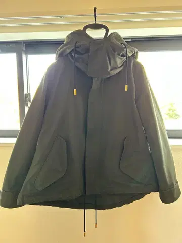 THE RERACS 리라 모즈 코트 숏