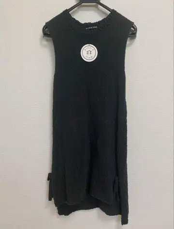 여성용 니트 원피스 슬리브리스 알리시아 스탠