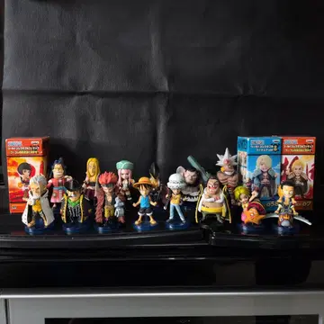 원피스 월드 컬렉터블 피규어