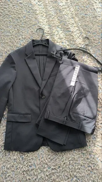 유니클로 감동 자켓 M과 팬츠 세트