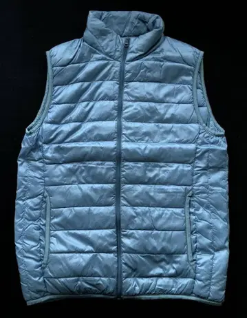 유니클로 울트라 라이트 다운 베스트 경량 컴팩트 라이트웨이트