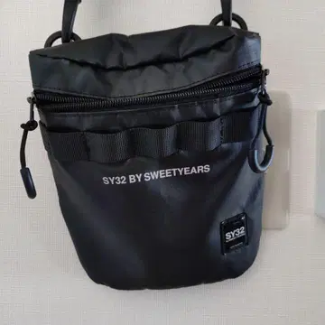 (컨디션 최상) SY32 by SWEET YEARS 블랙 숄더 파우치 백