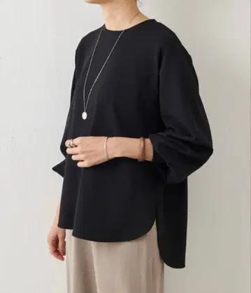 BEARDSLEY 비어즐리 T 블라우스 블랙 프리 사이즈