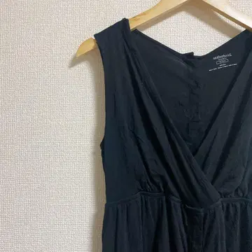 블랙 슬리브리스 무릎 기장 원피스 룸웨어