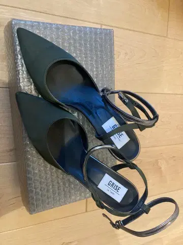 르 탈롱 그리세 스틸레토 샌들