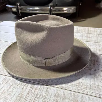 채스팅 라운지 샌드 베이지 펠트 햇 L