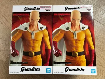 원펀맨 피규어 2체 세트.