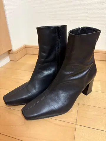 ships 숏부츠 블랙 집업 부츠