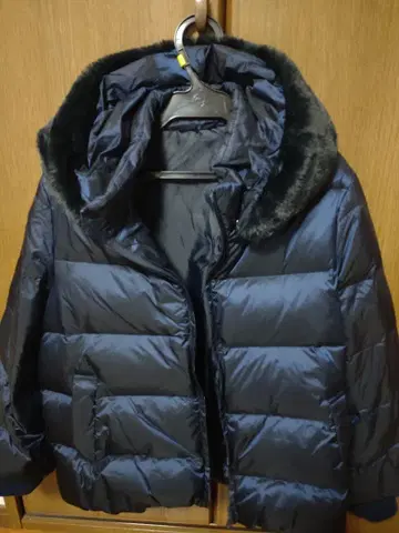 후드 부착 다운 자켓 네이비