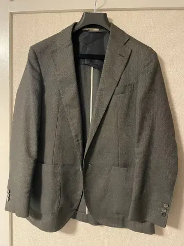 새상품급 매킨토시 철학 트로터 자켓 38R 메탈 버튼