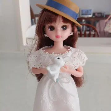 리카짱 인형 본체 화이트 드레스