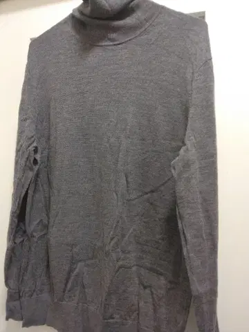 그레이 터틀넥 니트 스웨터 긴팔