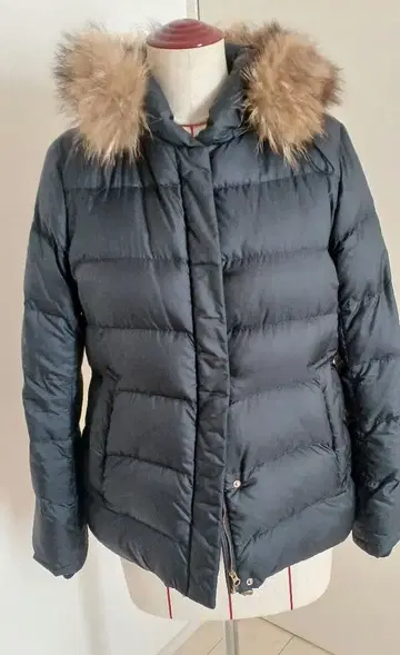 애니시스 퍼 네이비 다운 자켓 size 4