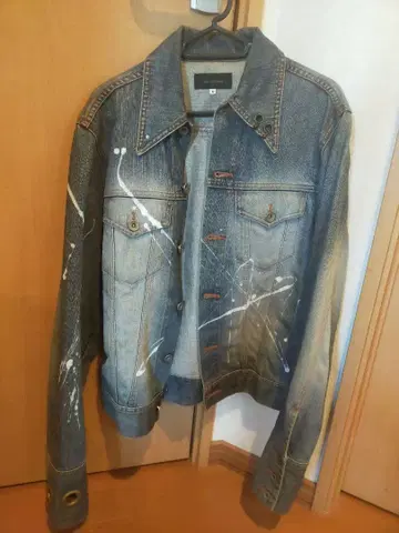 레드 리 츄에 데님 자켓