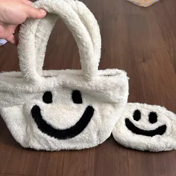 퍼 백 파우치 포함 화이트